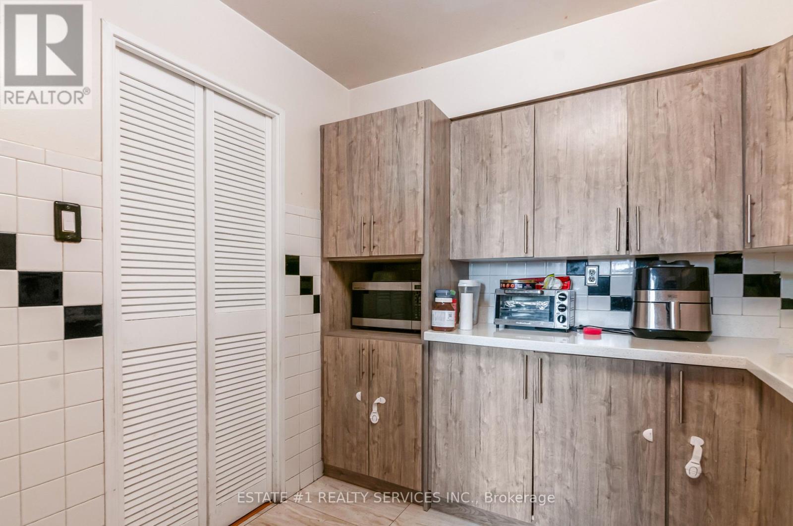402 - 3555 Derry Road E, Mississauga, Ontario  L4T 1B2 - Photo 24 - W13745262