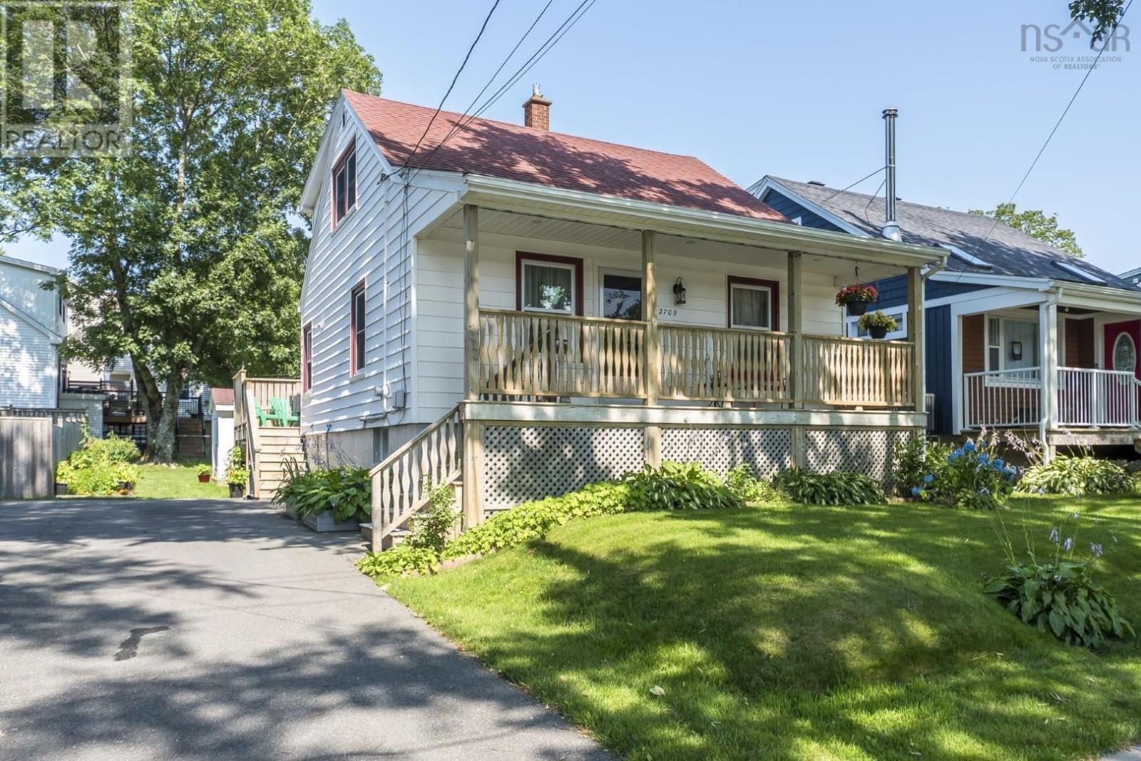 2709 Connolly Street, Halifax, Nova Scotia
