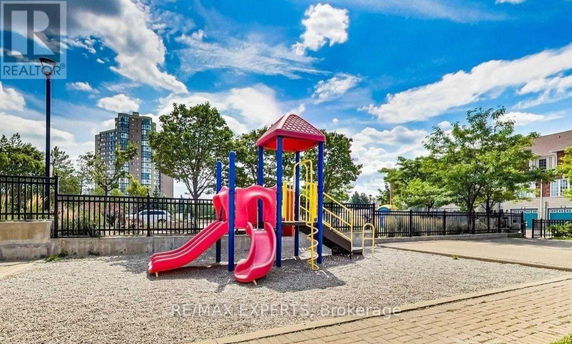 209 - 1359 Rathburn Road, Mississauga, Ontario  L4W 5P7 - Photo 9 - W13743308