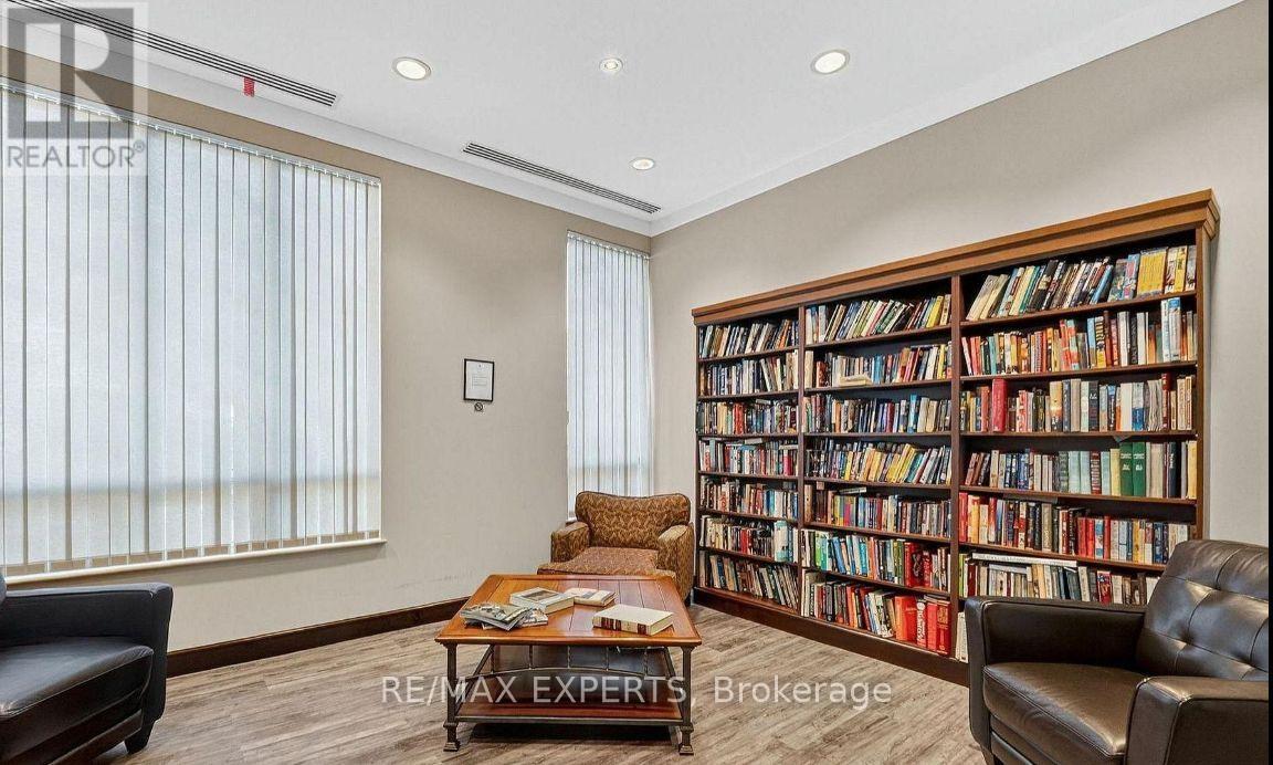 209 - 1359 Rathburn Road, Mississauga, Ontario  L4W 5P7 - Photo 11 - W13743308