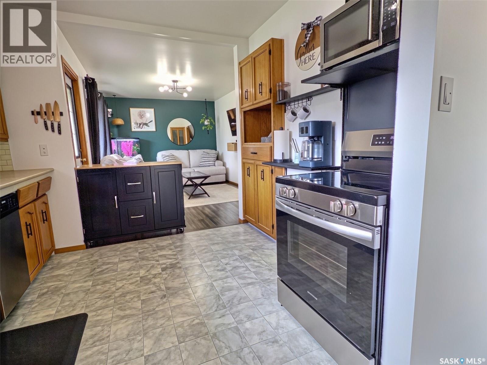 729 Isabelle Street, Estevan, Saskatchewan  S4A 1P8 - Photo 5 - SK047522