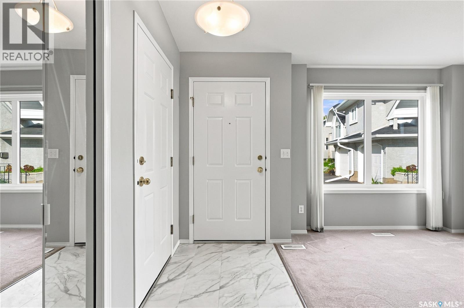 119 636 Heritage Lane, Saskatoon, Saskatchewan  S7H 5P9 - Photo 4 - SK047430