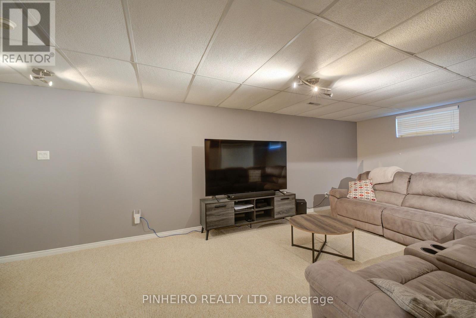 42 Hickory Boulevard W, Strathroy-Caradoc, Ontario  N7G 4E9 - Photo 25 - X13745382