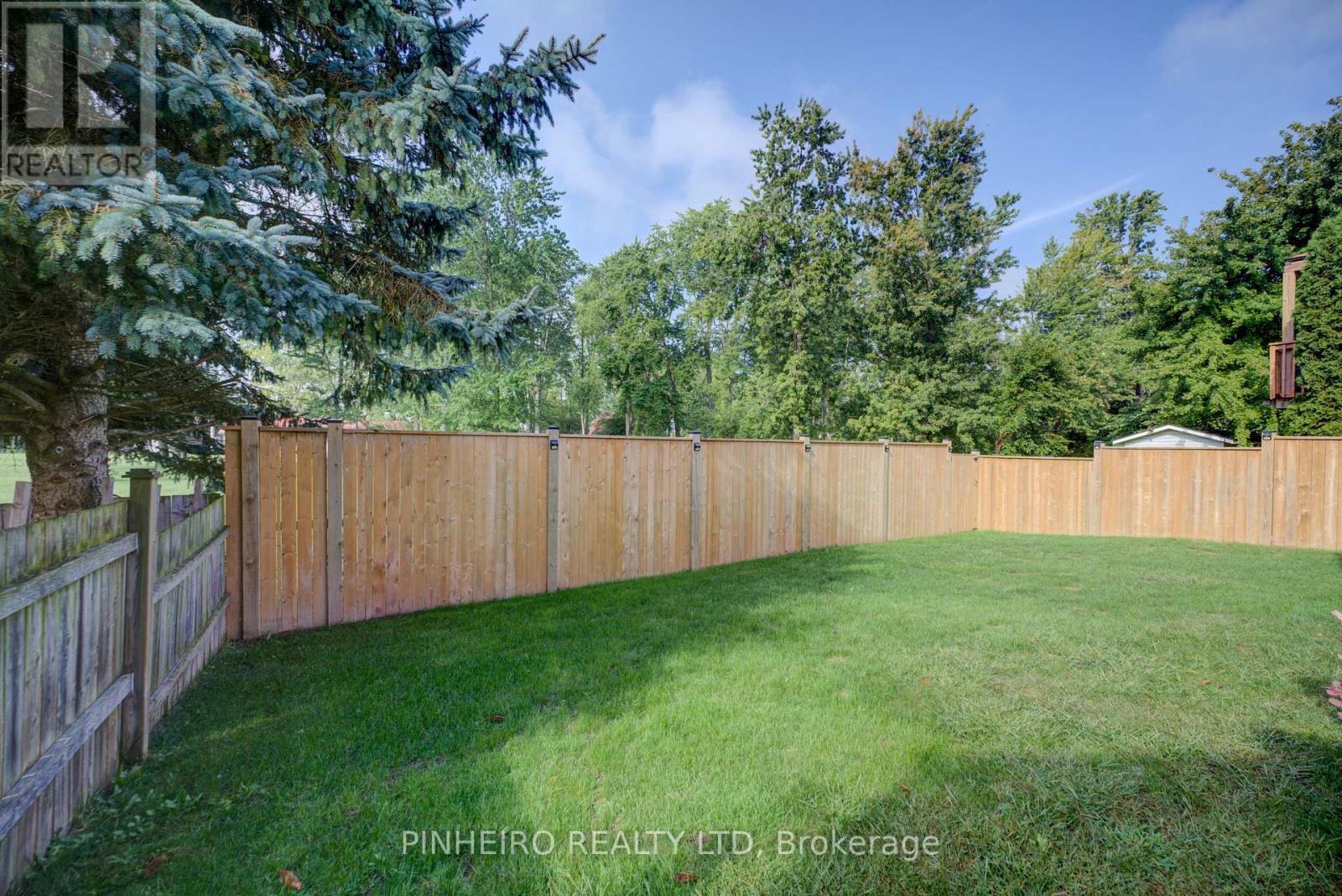 42 Hickory Boulevard W, Strathroy-Caradoc, Ontario  N7G 4E9 - Photo 41 - X13745382