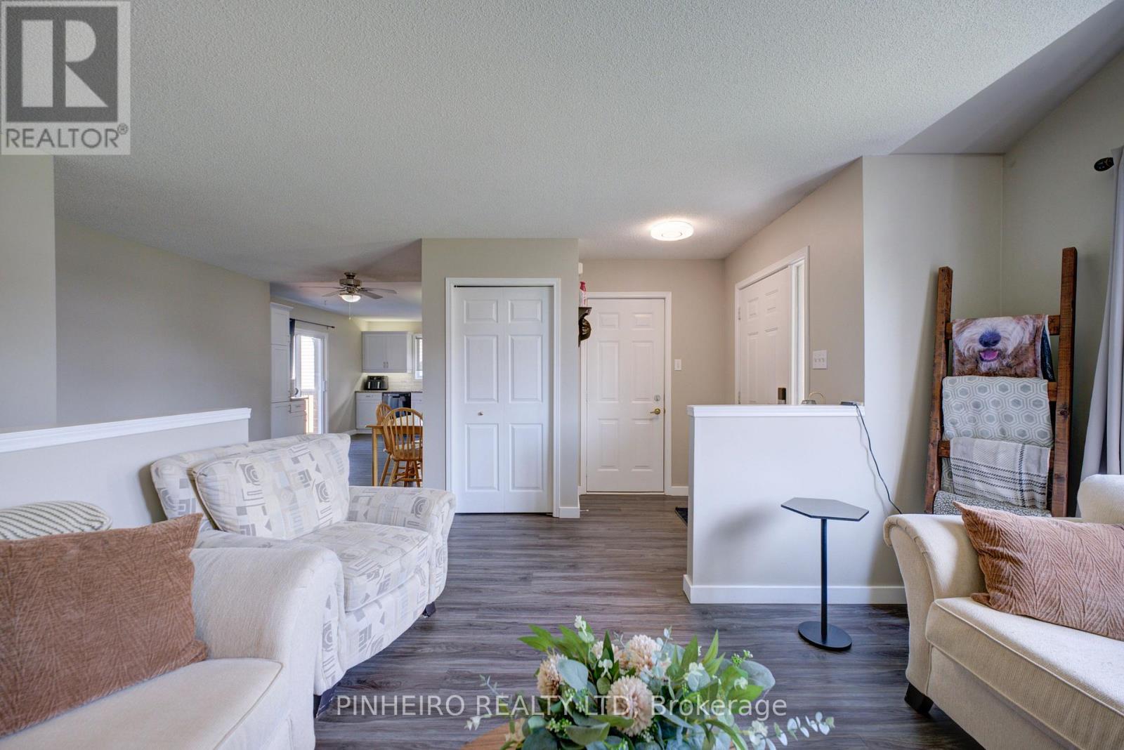 42 Hickory Boulevard W, Strathroy-Caradoc, Ontario  N7G 4E9 - Photo 6 - X13745382