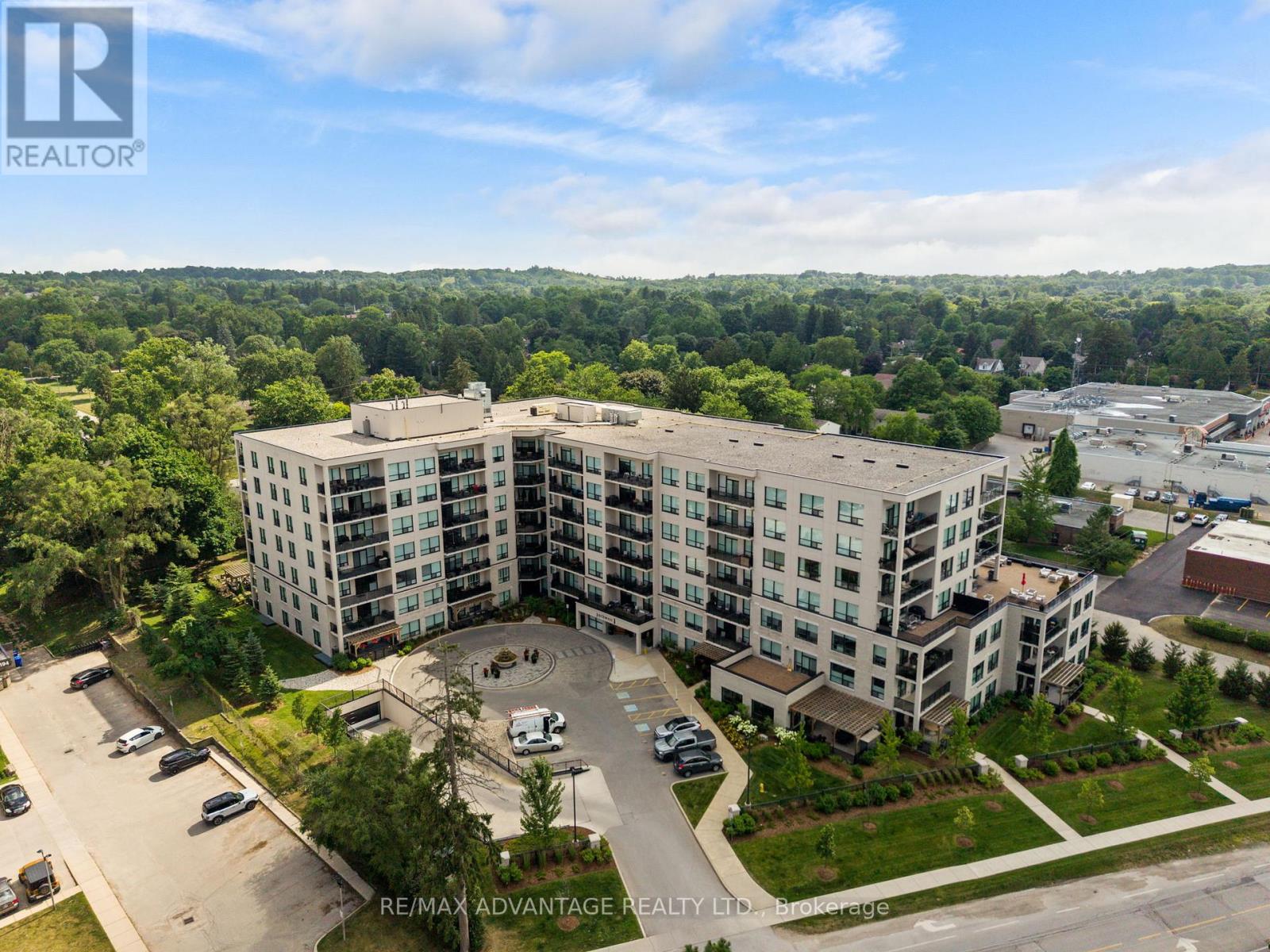 118 - 1200 Commissioners Road W, London South, Ontario  N6K 1C7 - Photo 1 - X13745482