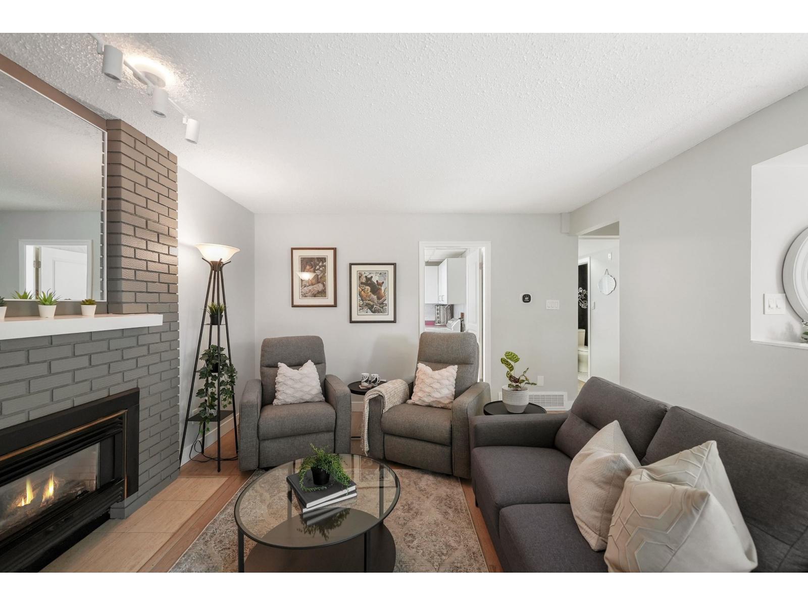 18096 61a Avenue, Surrey, British Columbia  V3S 5V8 - Photo 12 - R3161438