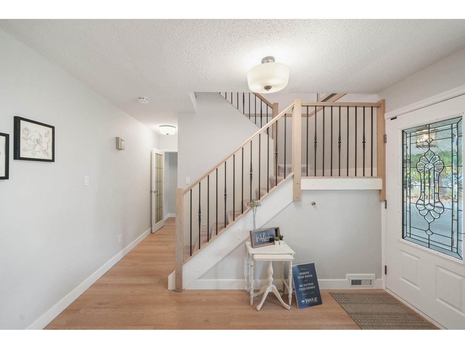 18096 61a Avenue, Surrey, British Columbia  V3S 5V8 - Photo 15 - R3161438