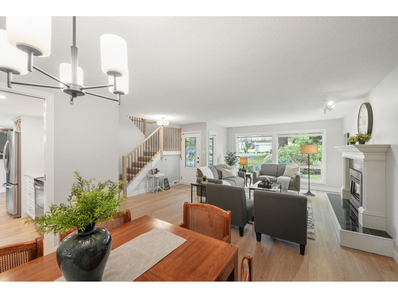 18096 61a Avenue, Surrey, British Columbia  V3S 5V8 - Photo 6 - R3161438