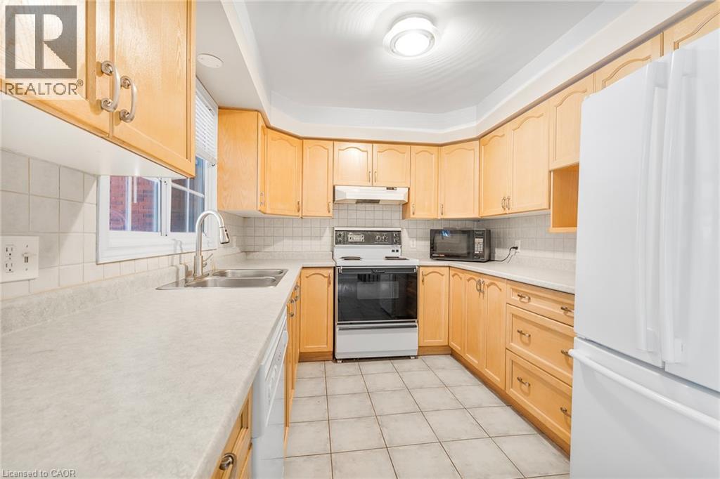 570 West Street Unit# 2, Brantford, Ontario  N3R 7Y7 - Photo 5 - 40860694