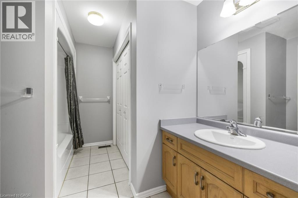 570 West Street Unit# 2, Brantford, Ontario  N3R 7Y7 - Photo 8 - 40860694
