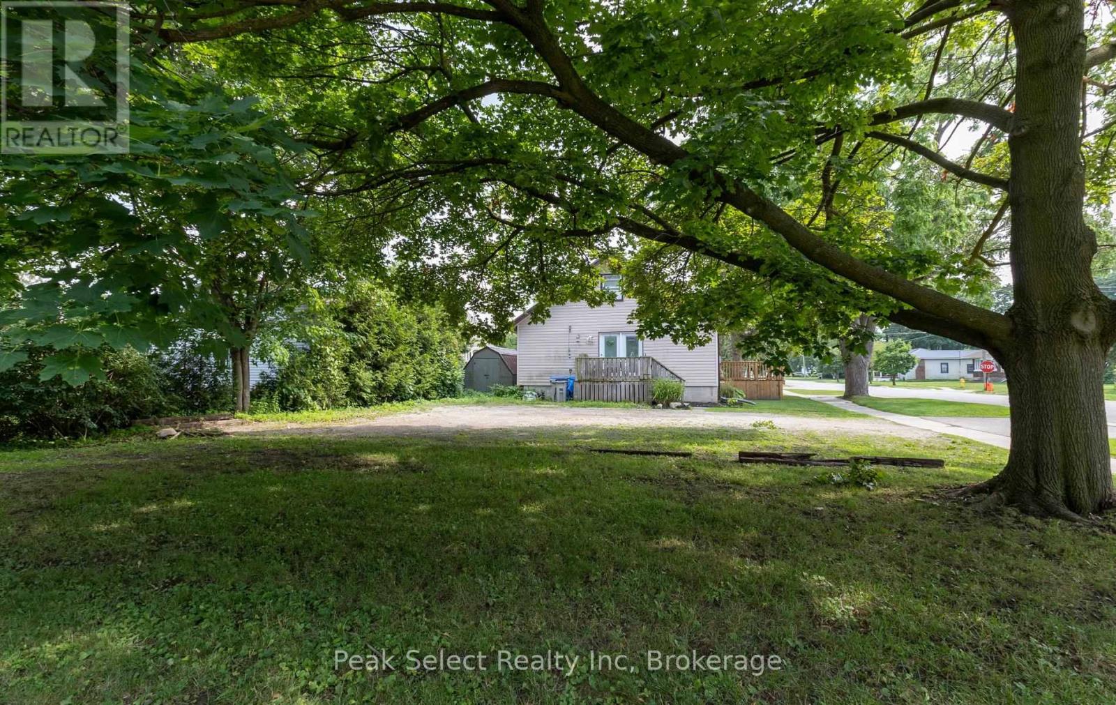 32 Victoria Street W, South Huron, Ontario  N0M 1S2 - Photo 31 - X13745388