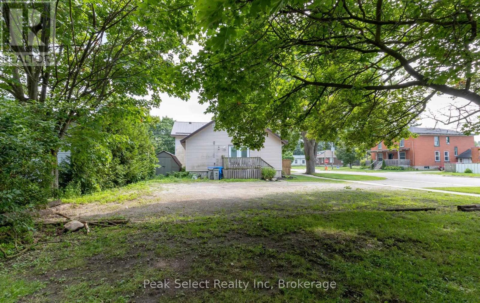 32 Victoria Street W, South Huron, Ontario  N0M 1S2 - Photo 32 - X13745388