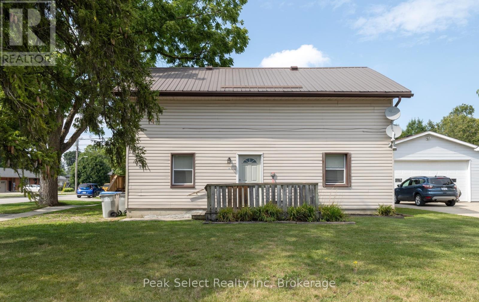 32 Victoria Street W, South Huron, Ontario  N0M 1S2 - Photo 5 - X13745388