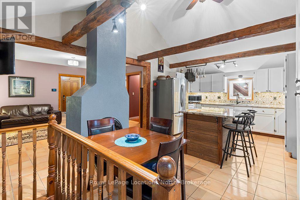 105 Craig Street, North Middlesex, Ontario  N0M 1A0 - Photo 13 - X13745452
