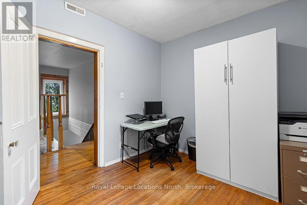 105 Craig Street, North Middlesex, Ontario  N0M 1A0 - Photo 34 - X13745452