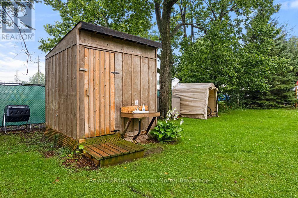 105 Craig Street, North Middlesex, Ontario  N0M 1A0 - Photo 45 - X13745452