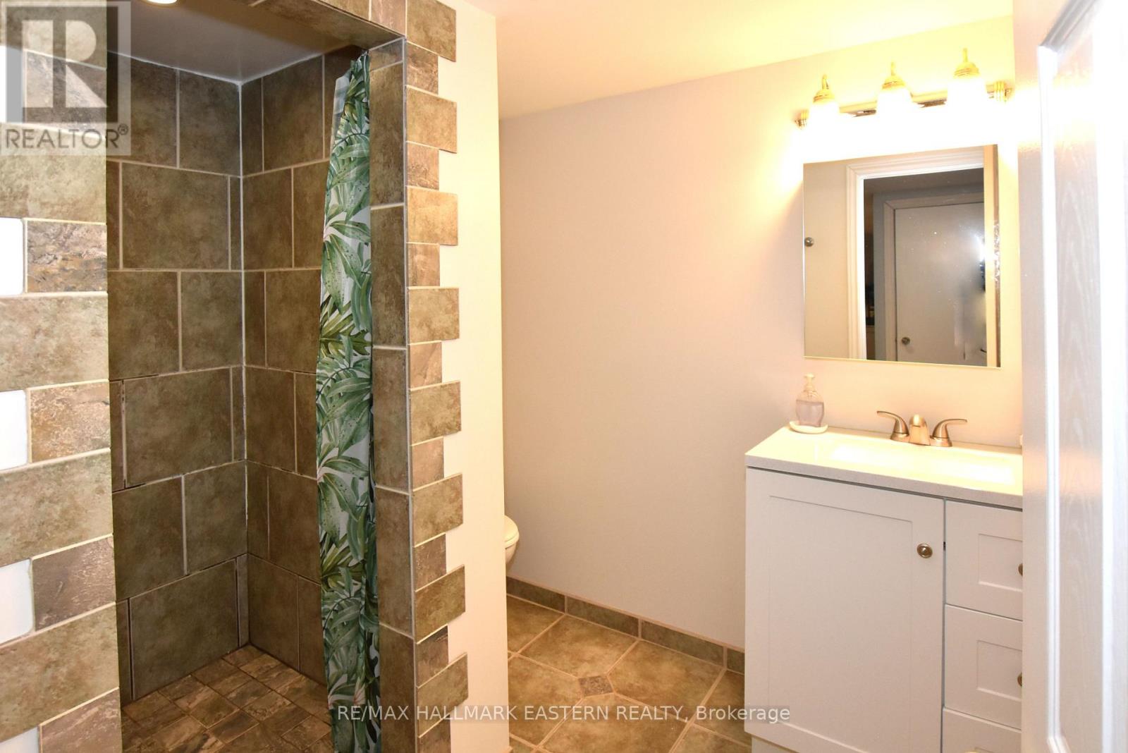819 Rishor Crescent Crescent, Peterborough, Ontario  K9H 5C8 - Photo 18 - X13745294