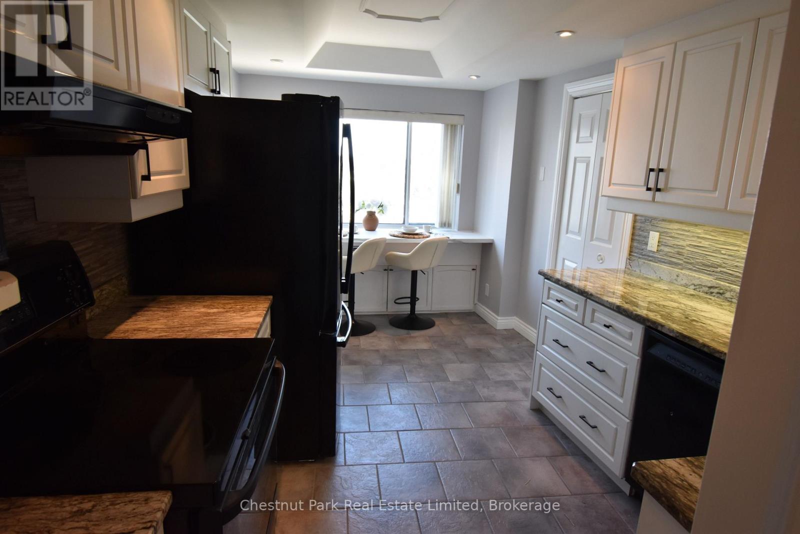 1001 - 2 South Front Street, Belleville, Ontario  K8N 5K7 - Photo 11 - X13745430