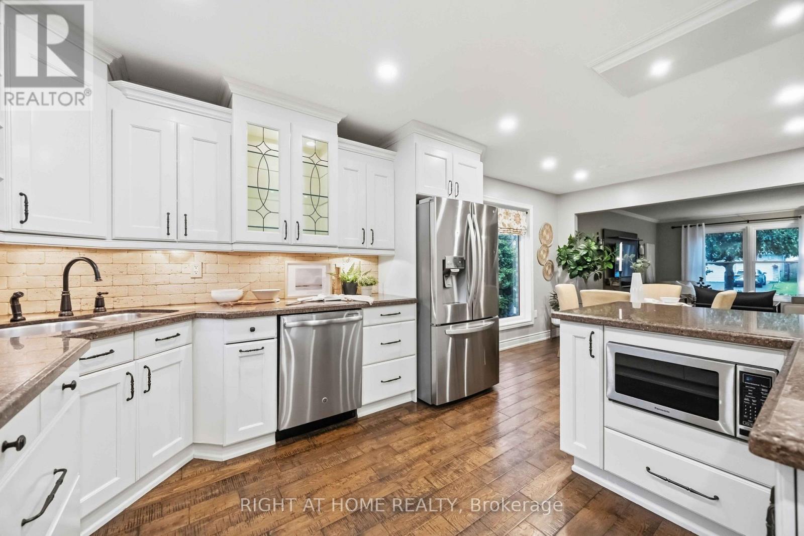 57 Morning Glory Crescent, Whitby, Ontario  L1R 1N5 - Photo 13 - E13745356
