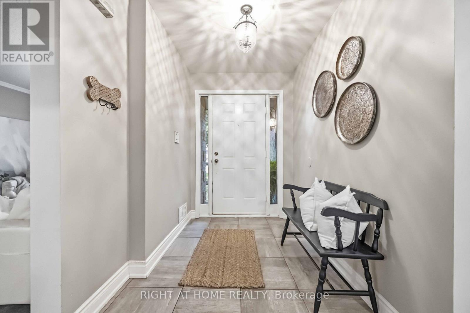 57 Morning Glory Crescent, Whitby, Ontario  L1R 1N5 - Photo 2 - E13745356