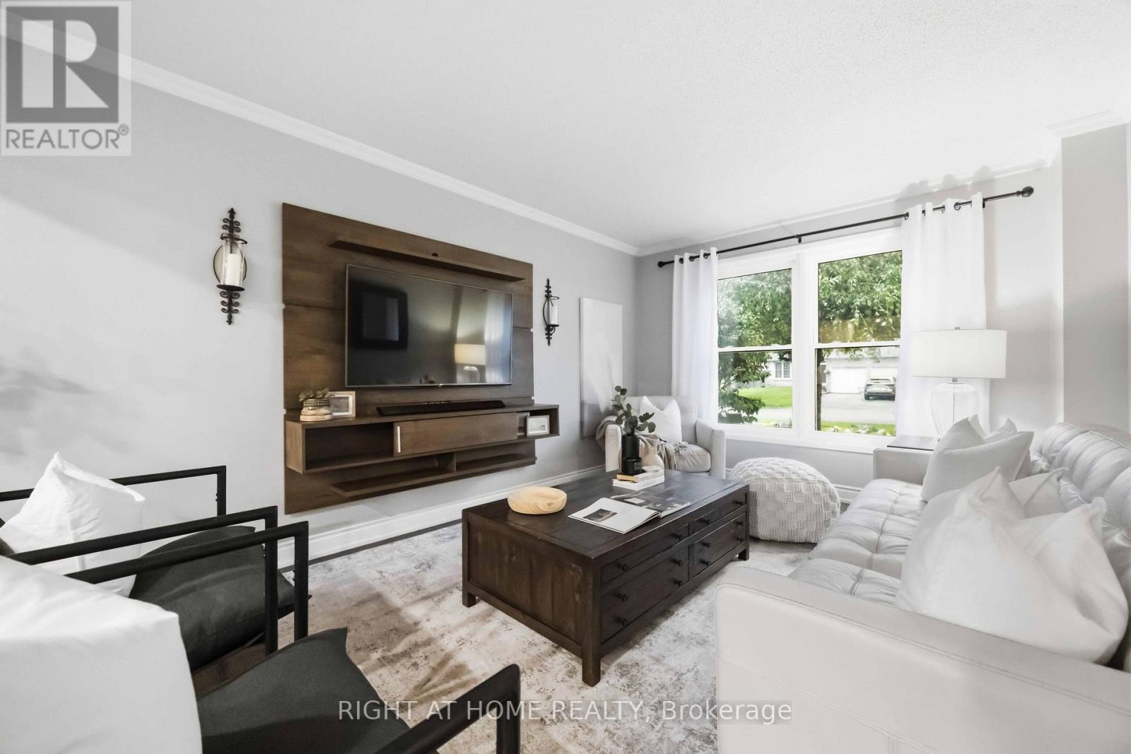 57 Morning Glory Crescent, Whitby, Ontario  L1R 1N5 - Photo 4 - E13745356