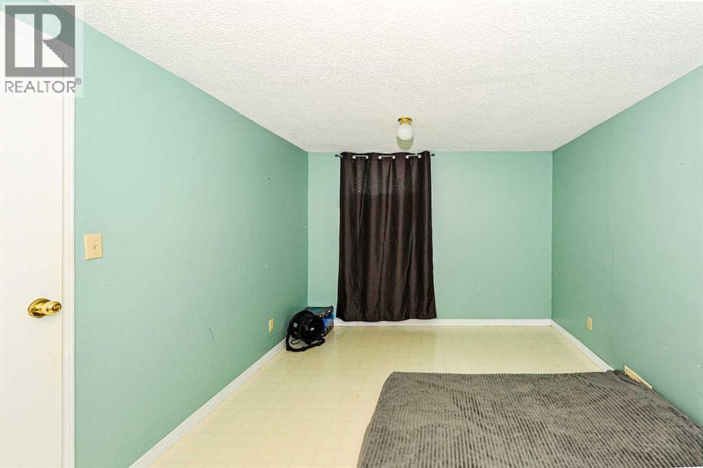 5911 47 Avenue, Camrose, Alberta  T4V 0G8 - Photo 21 - A2341693