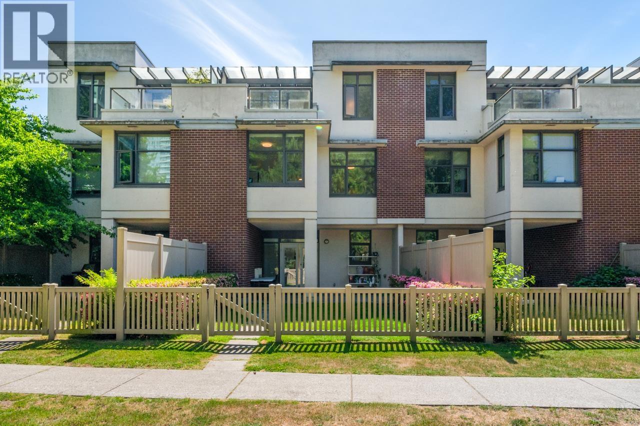 7021 17th Avenue, Burnaby, British Columbia  V3N 1K6 - Photo 33 - R3161224