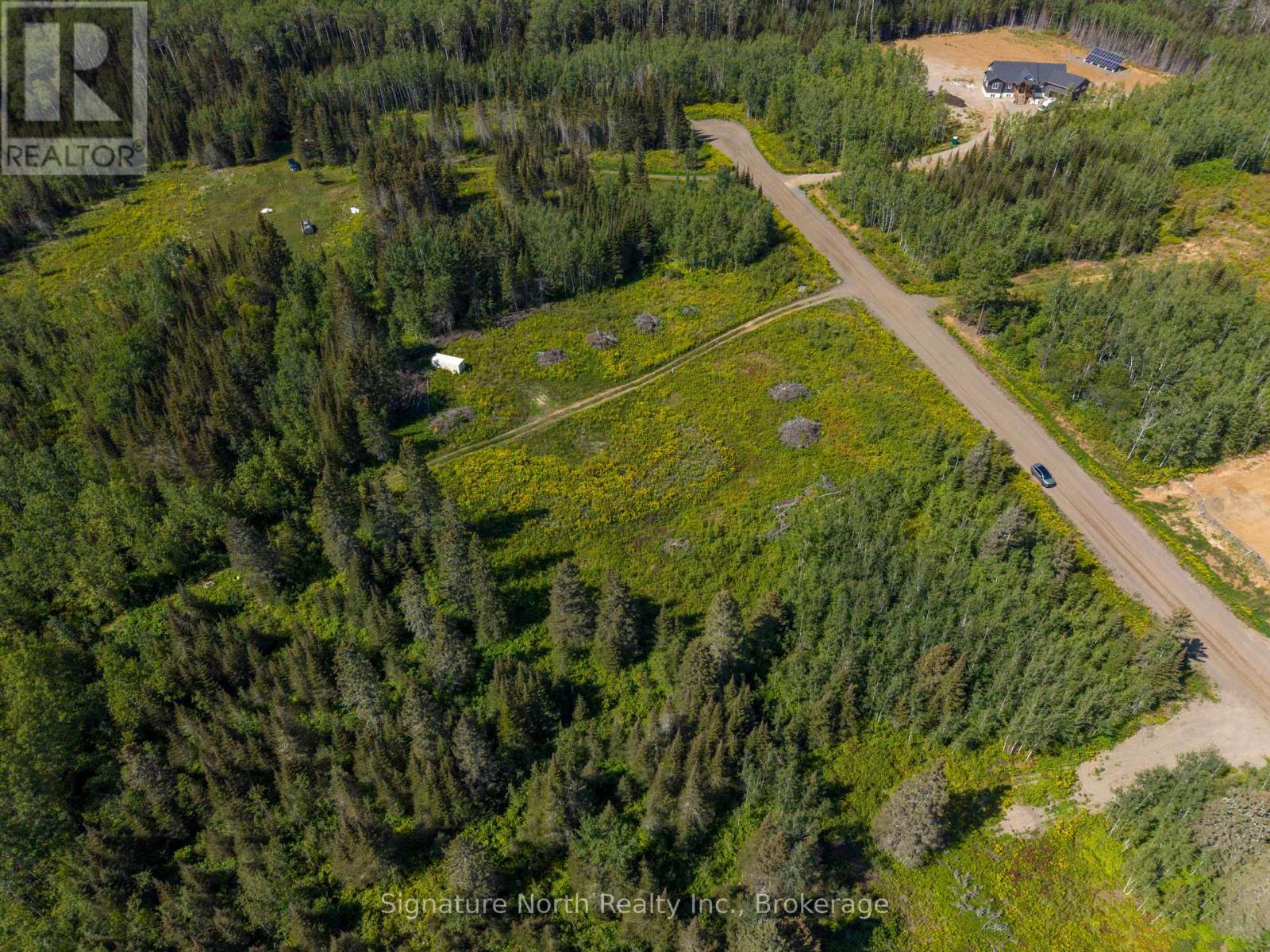 1051 Red Pine Way, Thunder Bay, Ontario  P7G 1N1 - Photo 3 - X13745354