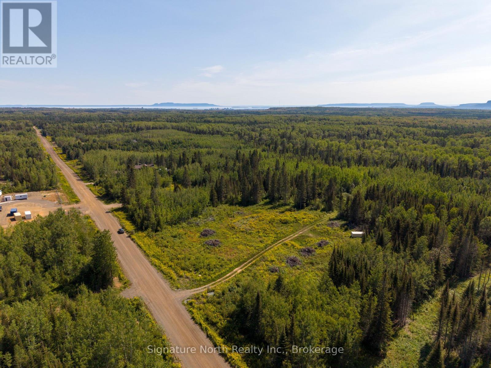1051 Red Pine Way, Thunder Bay, Ontario  P7G 1N1 - Photo 4 - X13745354