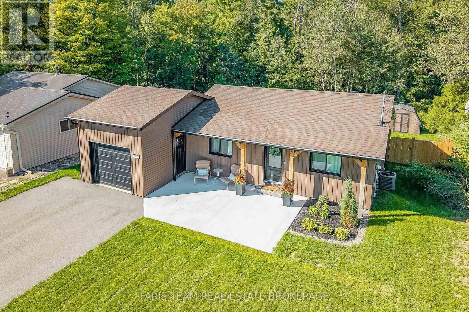 47 Sandsprings Crescent, Essa (Angus), Ontario  L0M 1B0 - Photo 2 - N13745342