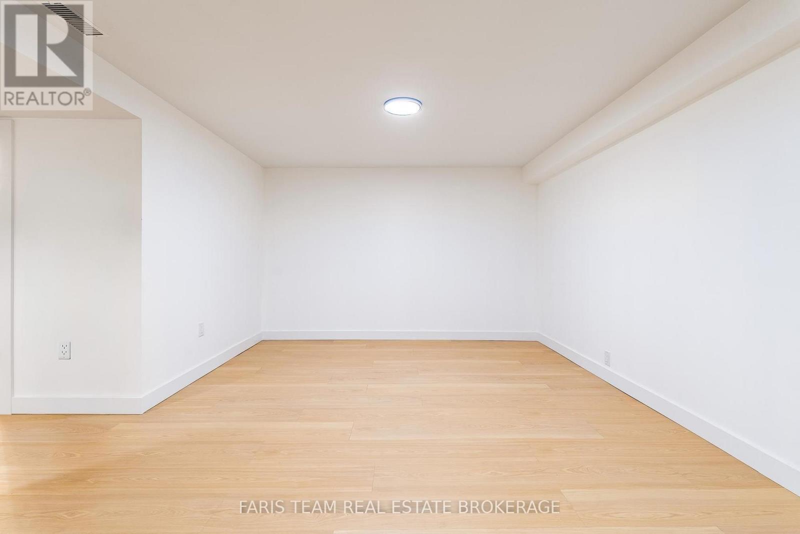 47 Sandsprings Crescent, Essa (Angus), Ontario  L0M 1B0 - Photo 20 - N13745342