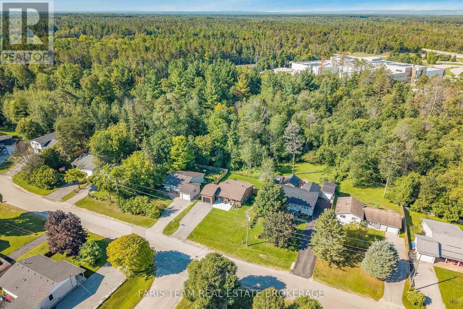 47 Sandsprings Crescent, Essa (Angus), Ontario  L0M 1B0 - Photo 30 - N13745342