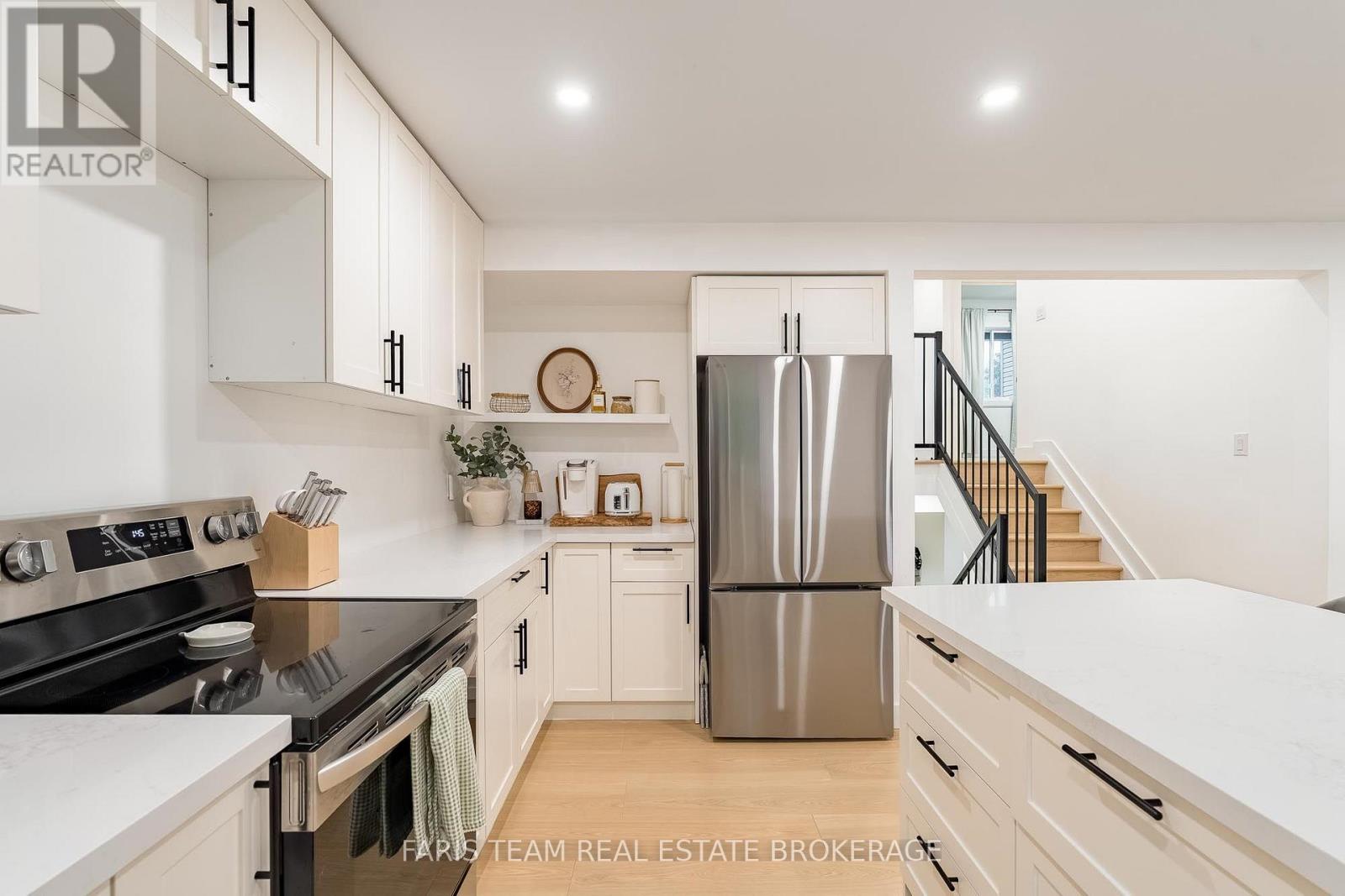 47 Sandsprings Crescent, Essa (Angus), Ontario  L0M 1B0 - Photo 8 - N13745342