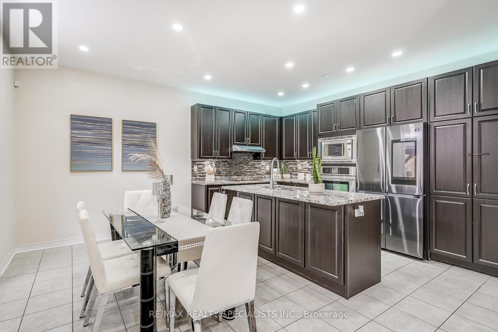 18 Rogers Trail, Bradford West Gwillimbury (Bradford), Ontario  L3Z 0G4 - Photo 13 - N13745378