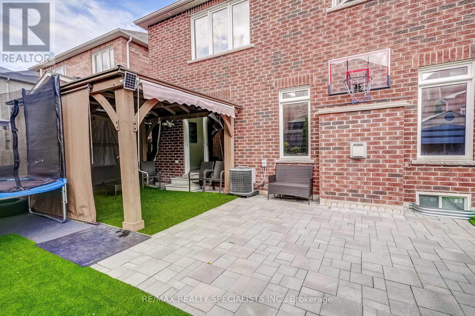 18 Rogers Trail, Bradford West Gwillimbury (Bradford), Ontario  L3Z 0G4 - Photo 32 - N13745378