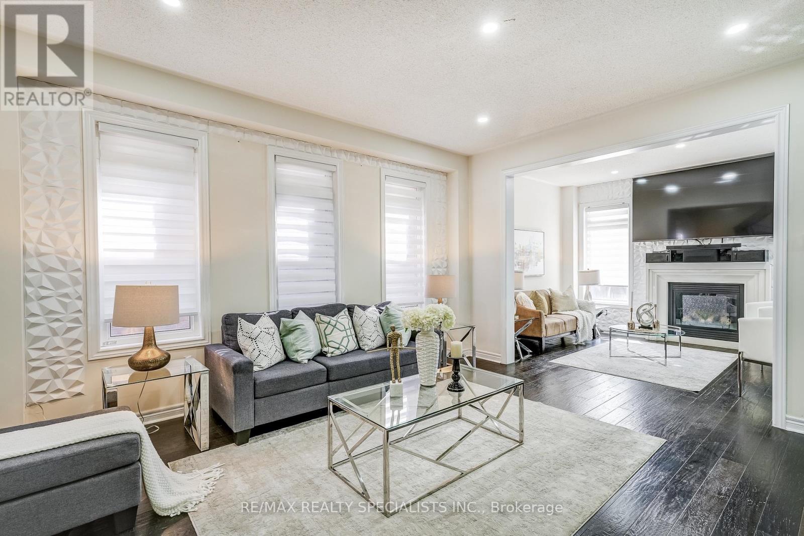 18 Rogers Trail, Bradford West Gwillimbury (Bradford), Ontario  L3Z 0G4 - Photo 5 - N13745378
