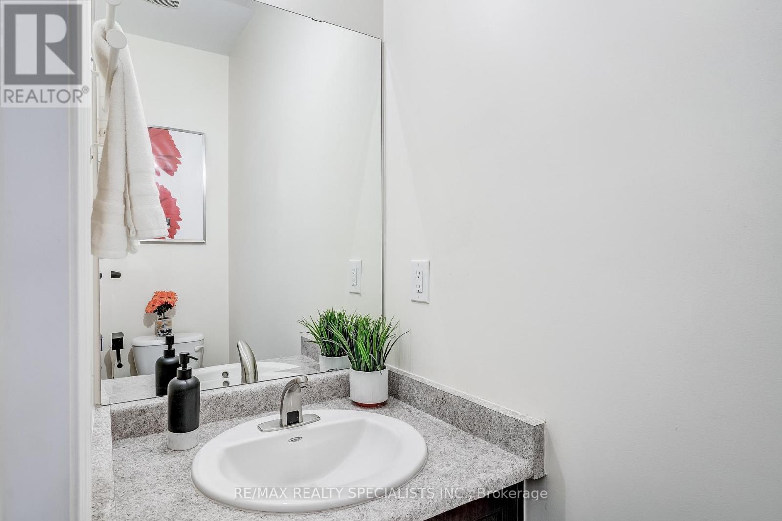 18 Rogers Trail, Bradford West Gwillimbury (Bradford), Ontario  L3Z 0G4 - Photo 9 - N13745378