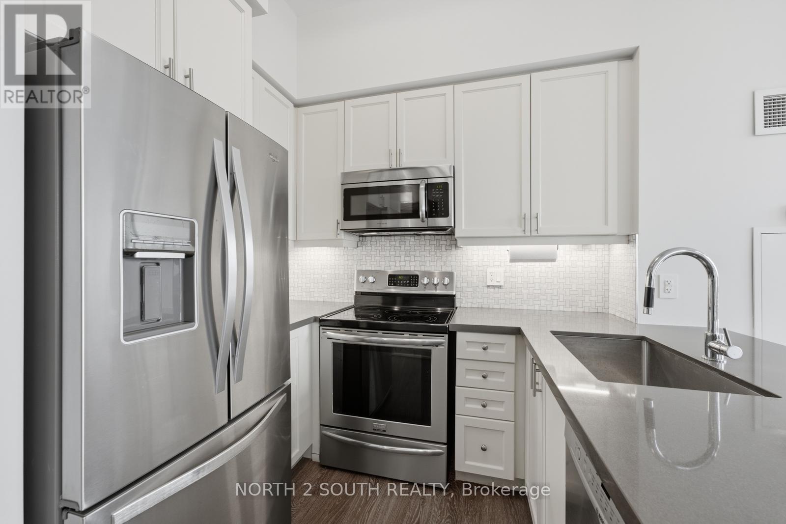 1015 - 12 Woodstream Boulevard, Vaughan, Ontario  L4L 8C4 - Photo 10 - N13745484