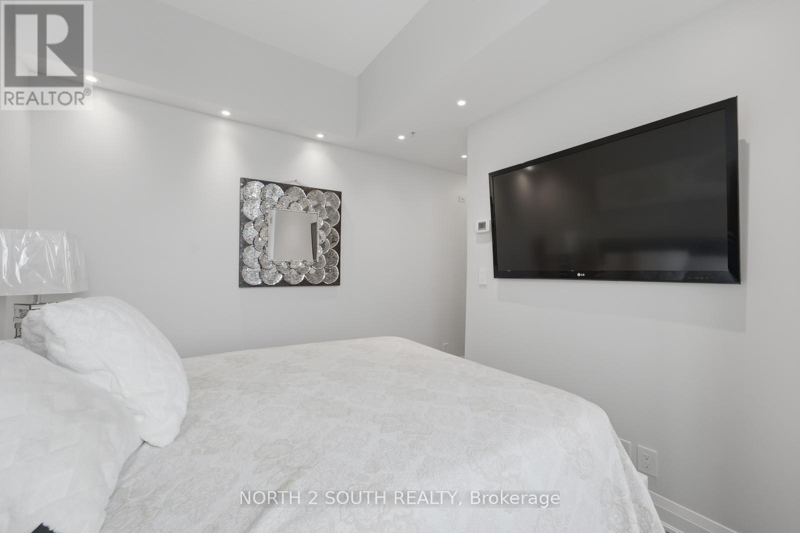 1015 - 12 Woodstream Boulevard, Vaughan, Ontario  L4L 8C4 - Photo 25 - N13745484