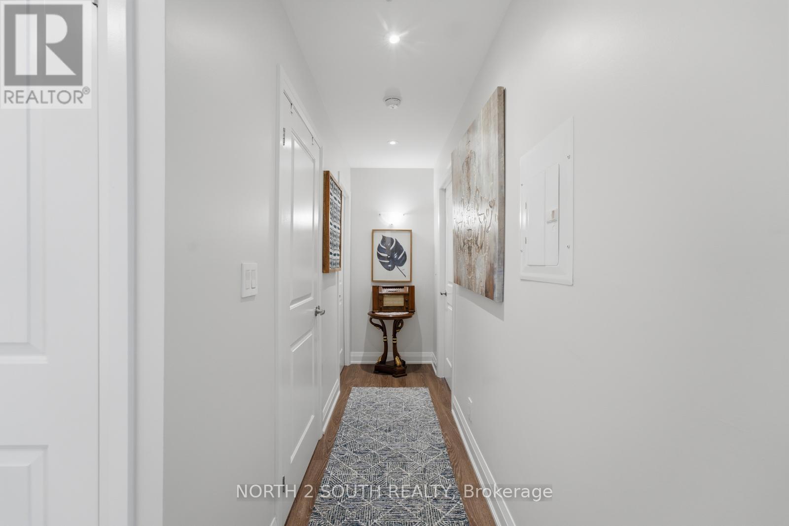 1015 - 12 Woodstream Boulevard, Vaughan, Ontario  L4L 8C4 - Photo 5 - N13745484