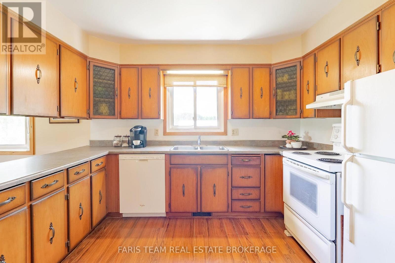 2966 George Johnston Road, Springwater, Ontario  L9X 1T8 - Photo 10 - S13745506