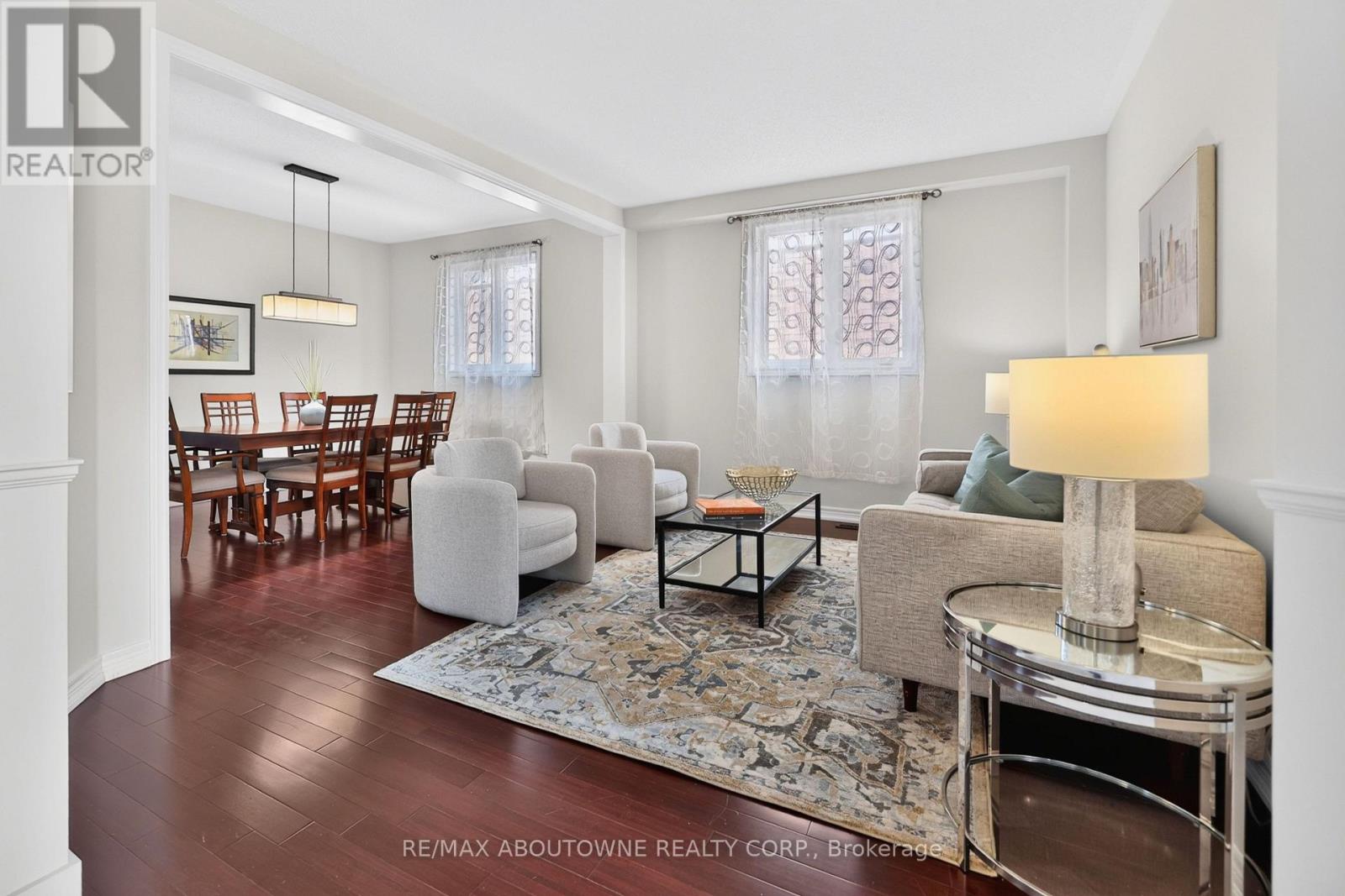 2269 Whitworth Drive, Oakville, Ontario  L6M 0B5 - Photo 6 - W13745266