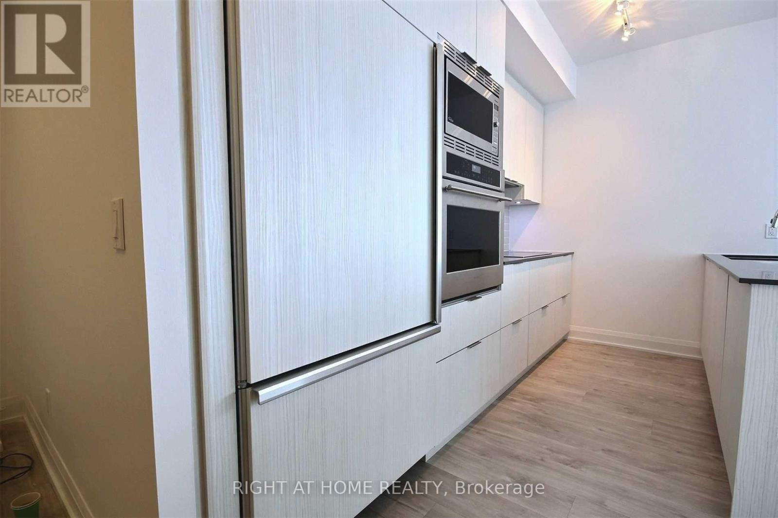 1703 - 56 Annie Craig Drive, Toronto, Ontario  M8V 0C5 - Photo 11 - W13745272