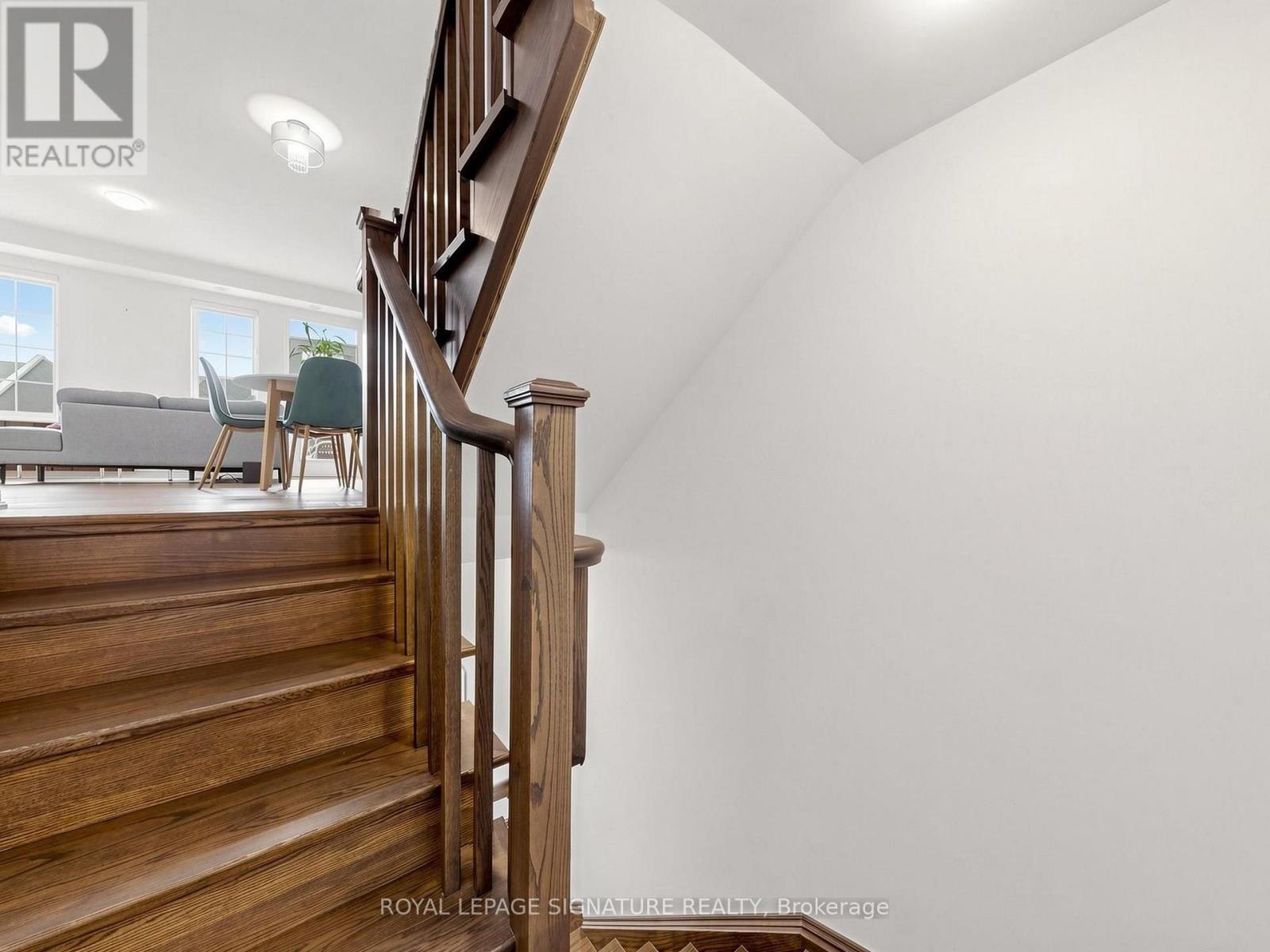 85 Kepple Circle, Brampton, Ontario  L7A 5K9 - Photo 7 - W13745278