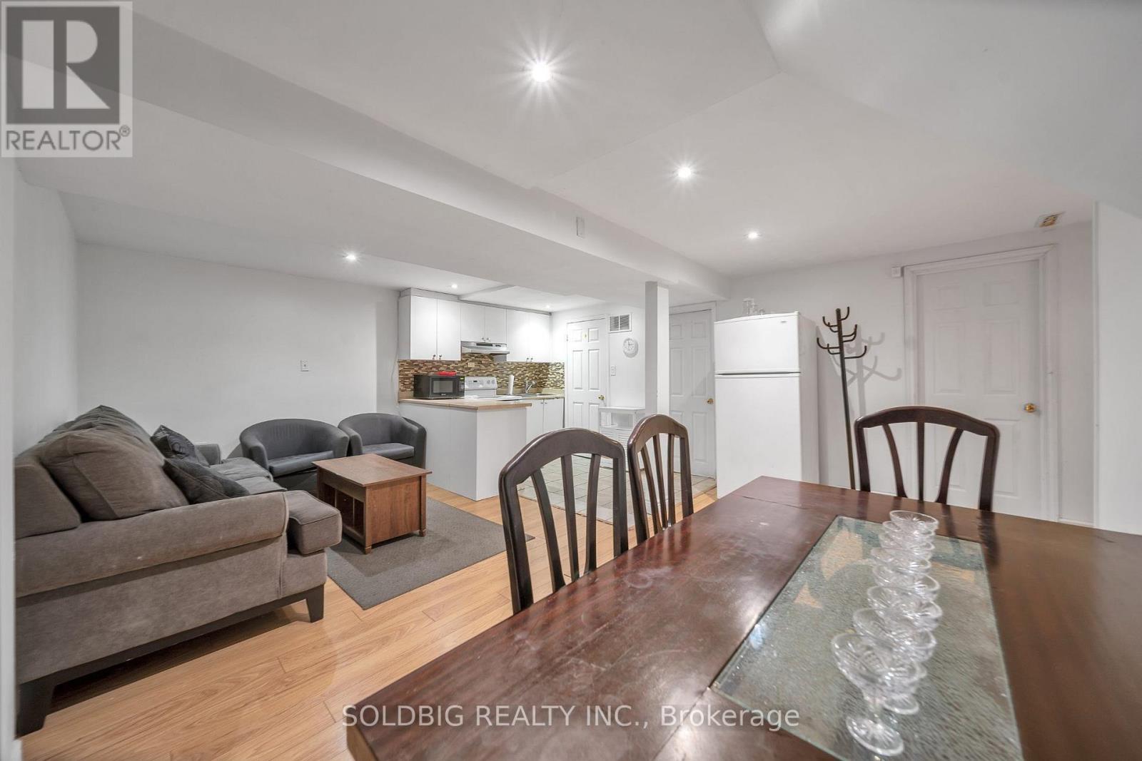76 Banting Crescent, Brampton, Ontario  L6Y 2K9 - Photo 25 - W13745386