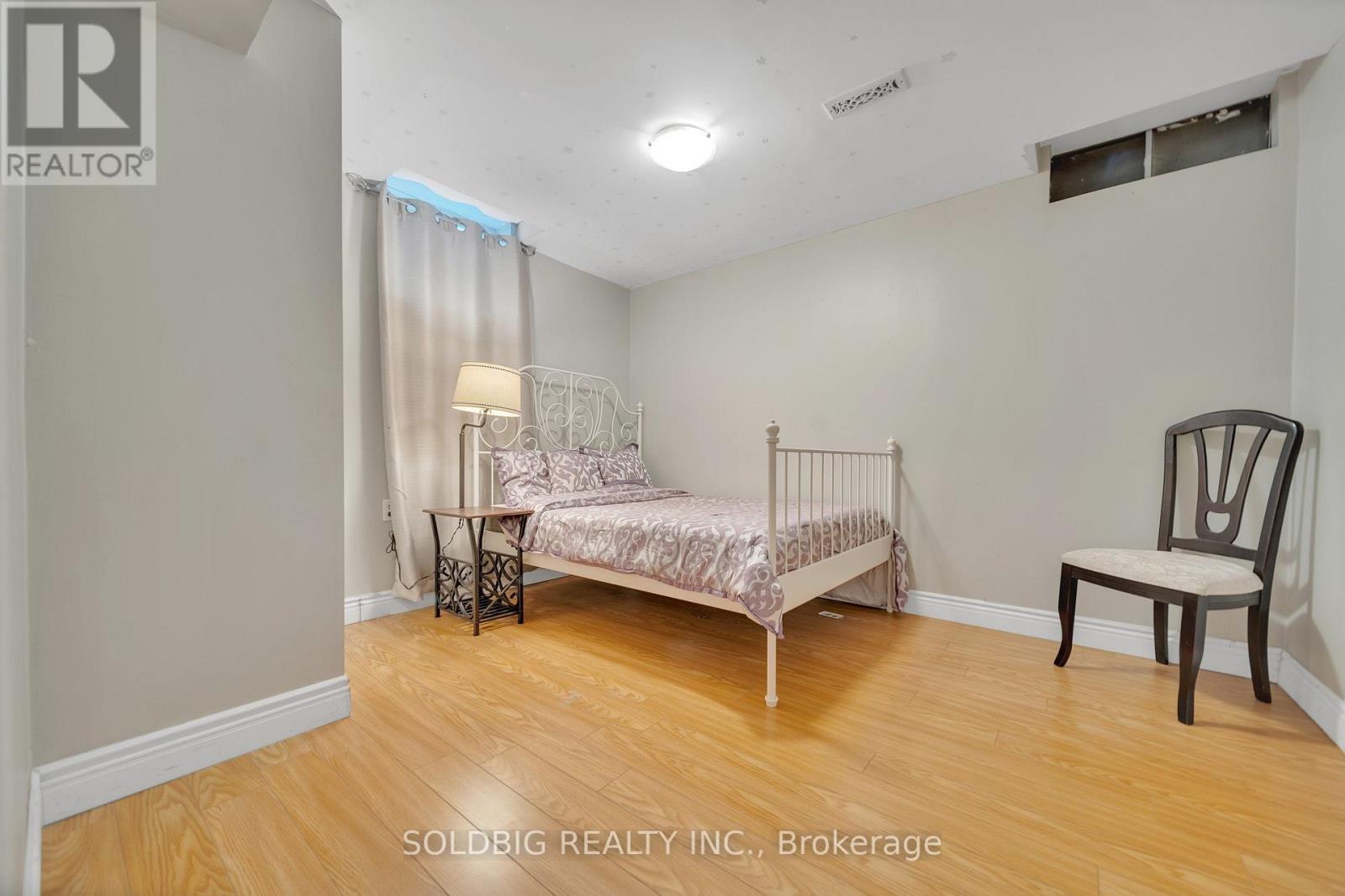 76 Banting Crescent, Brampton, Ontario  L6Y 2K9 - Photo 27 - W13745386