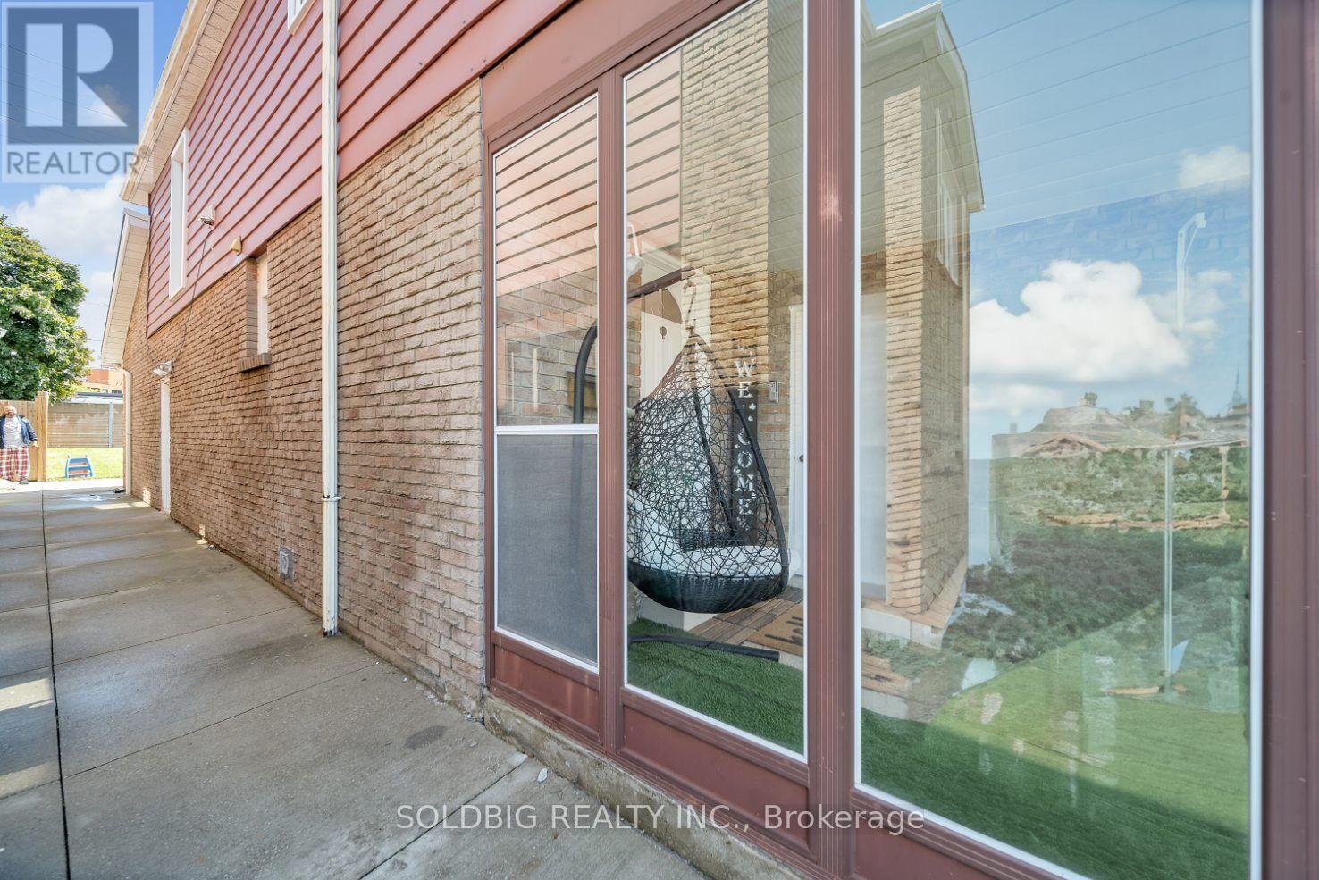 76 Banting Crescent, Brampton, Ontario  L6Y 2K9 - Photo 29 - W13745386