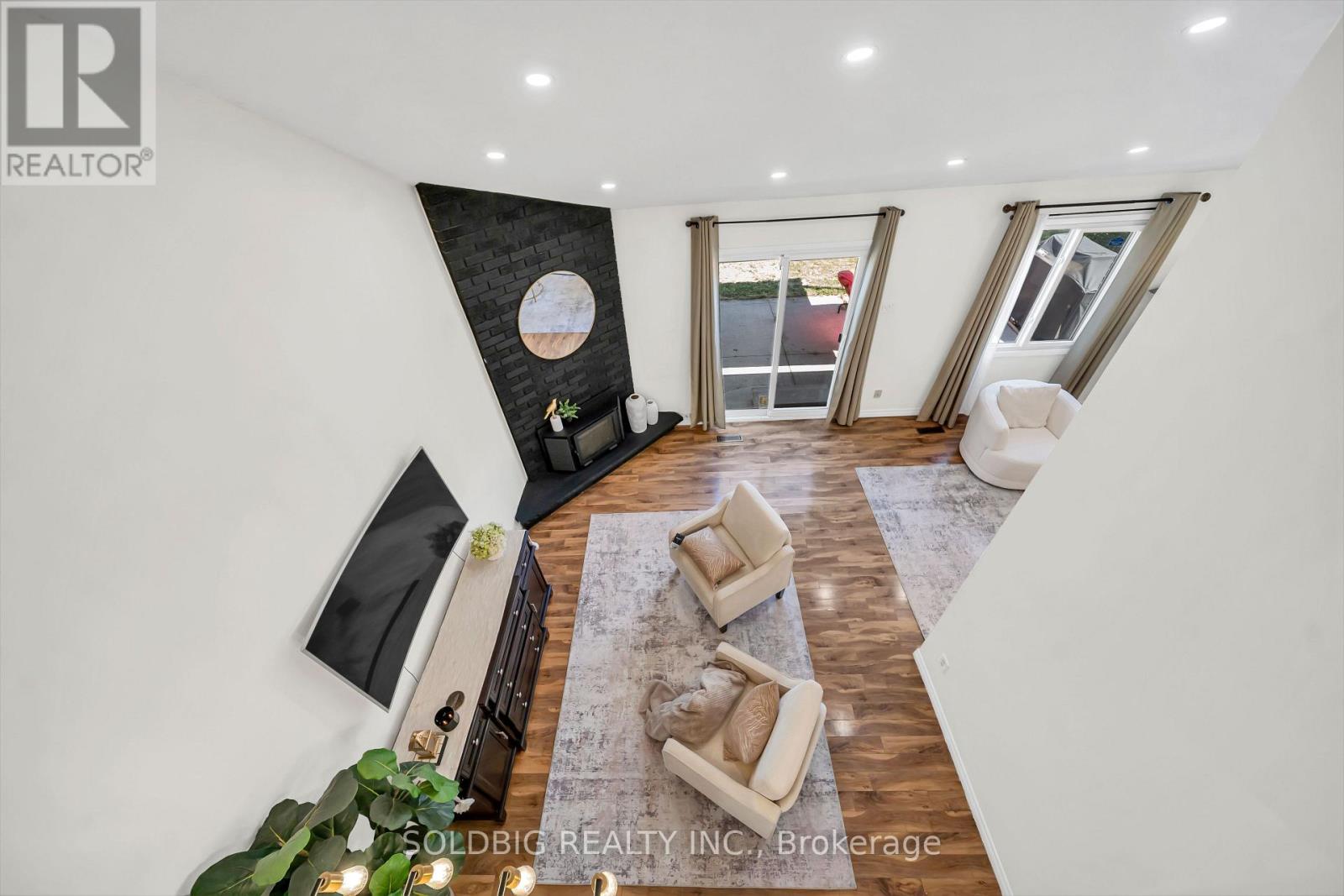 76 Banting Crescent, Brampton, Ontario  L6Y 2K9 - Photo 7 - W13745386
