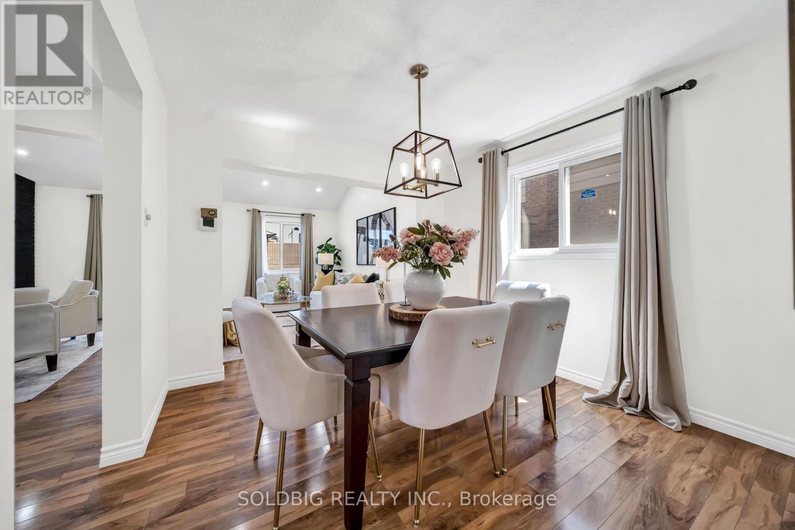 76 Banting Crescent, Brampton, Ontario  L6Y 2K9 - Photo 8 - W13745386